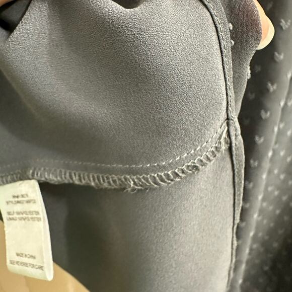 My Danielle Grey Swiss Dot Heart Textured Shortsleeve Blouse XL Gray - Picture 4 of 8